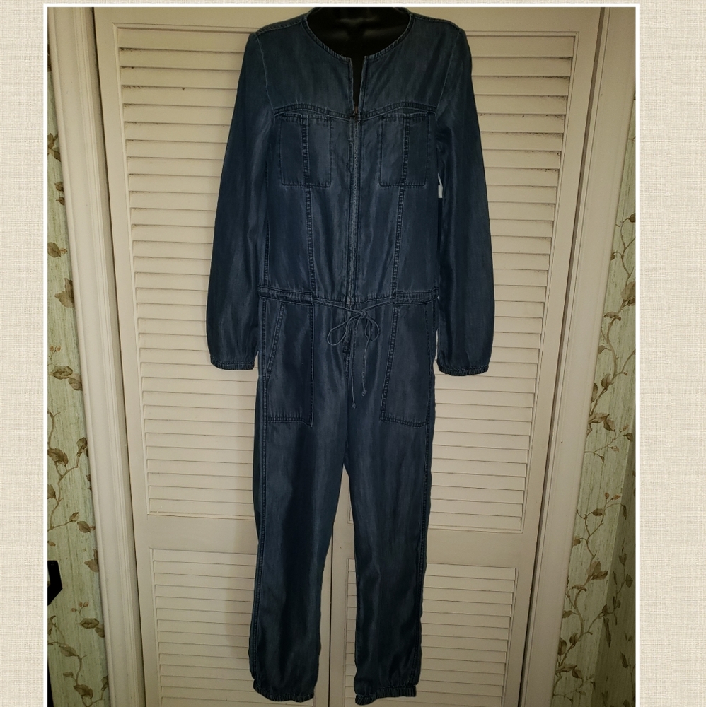 Jumpsuit - Picture 4 of 6